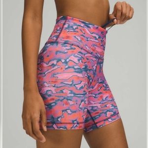Lululemon Wunder Train HR short 6"